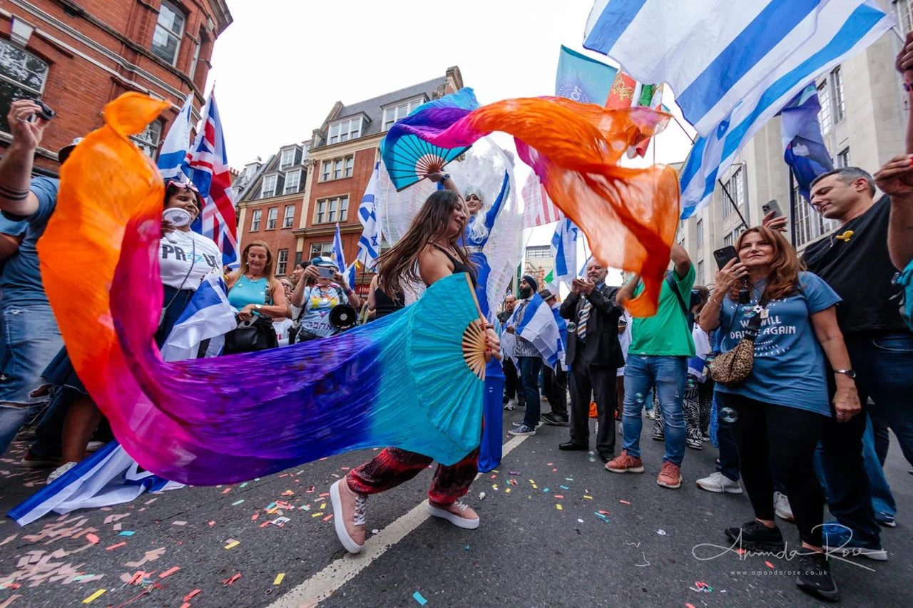 A dancer at Stop The Hate’s Nova London: Dance Against Hate, opposite the PSC national march.
